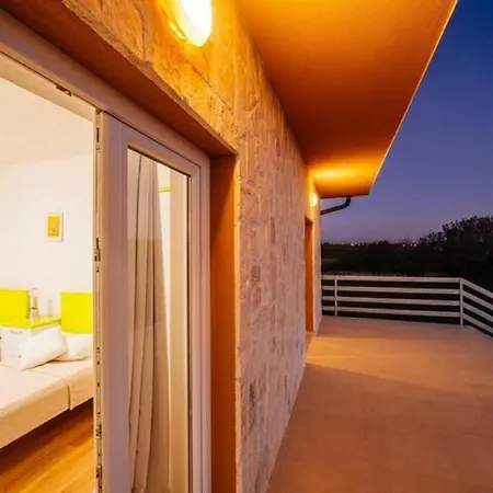 Holiday House Dulcina * Privlaka (Zadar)
